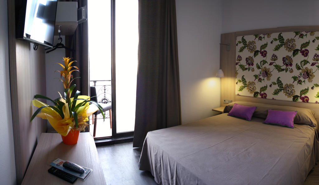 ברצלונה Hotel Ginebra מראה חיצוני תמונה