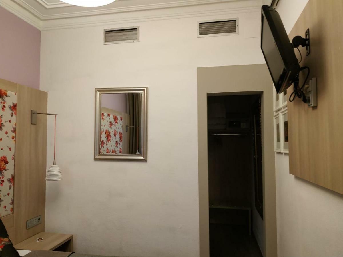 ברצלונה Hotel Ginebra מראה חיצוני תמונה
