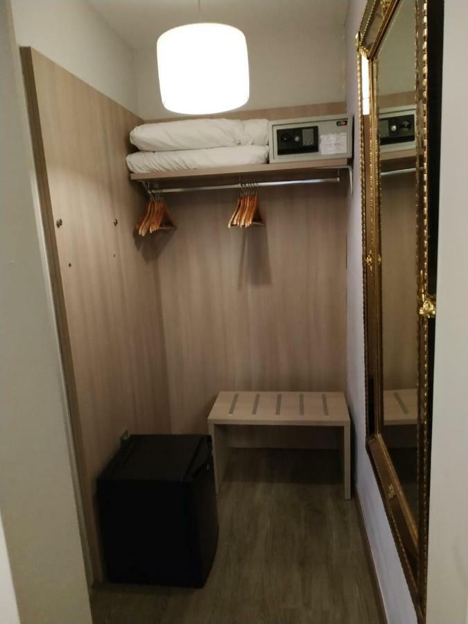 ברצלונה Hotel Ginebra מראה חיצוני תמונה